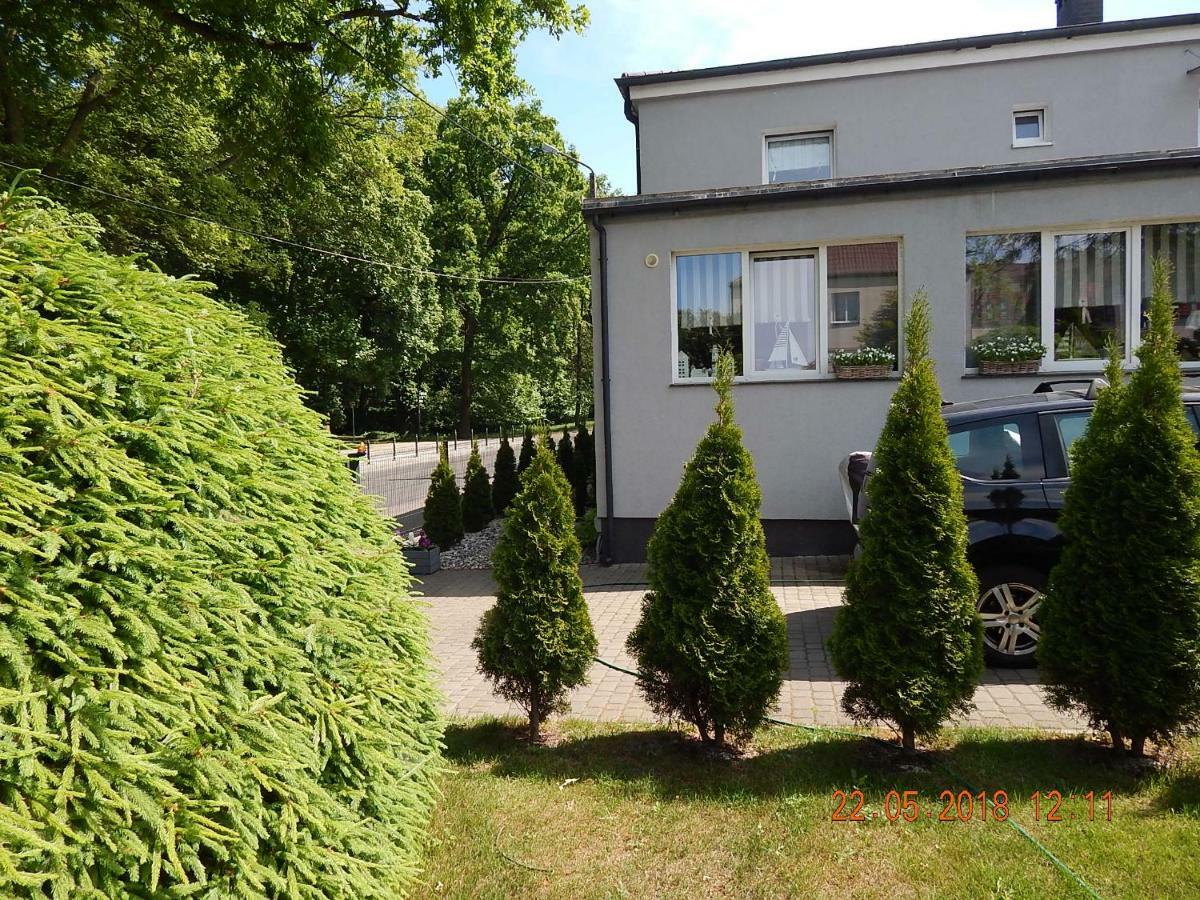 Ferienwohnung Przy Parku Swinemünde Exterior foto